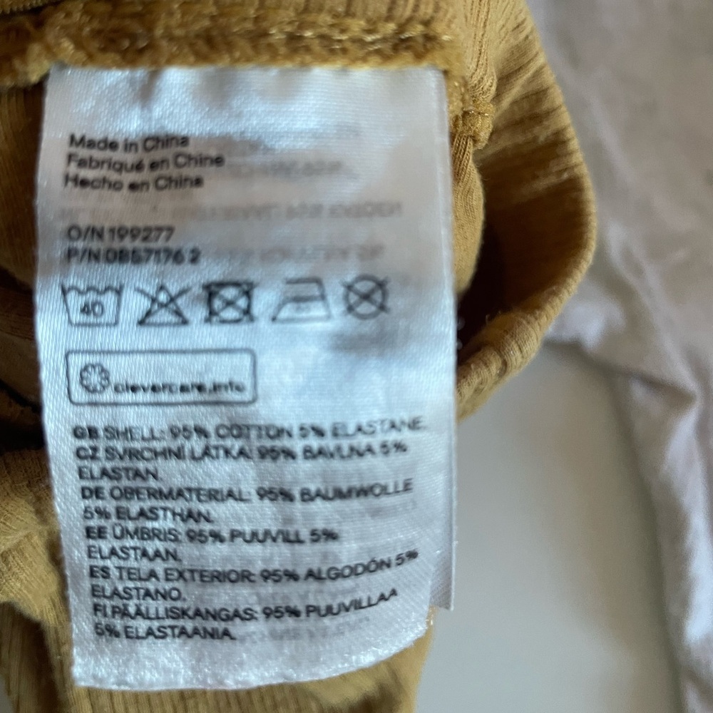 👶🏾H&M | Neutral Ribbed Leggings - Picture 6 of 6
